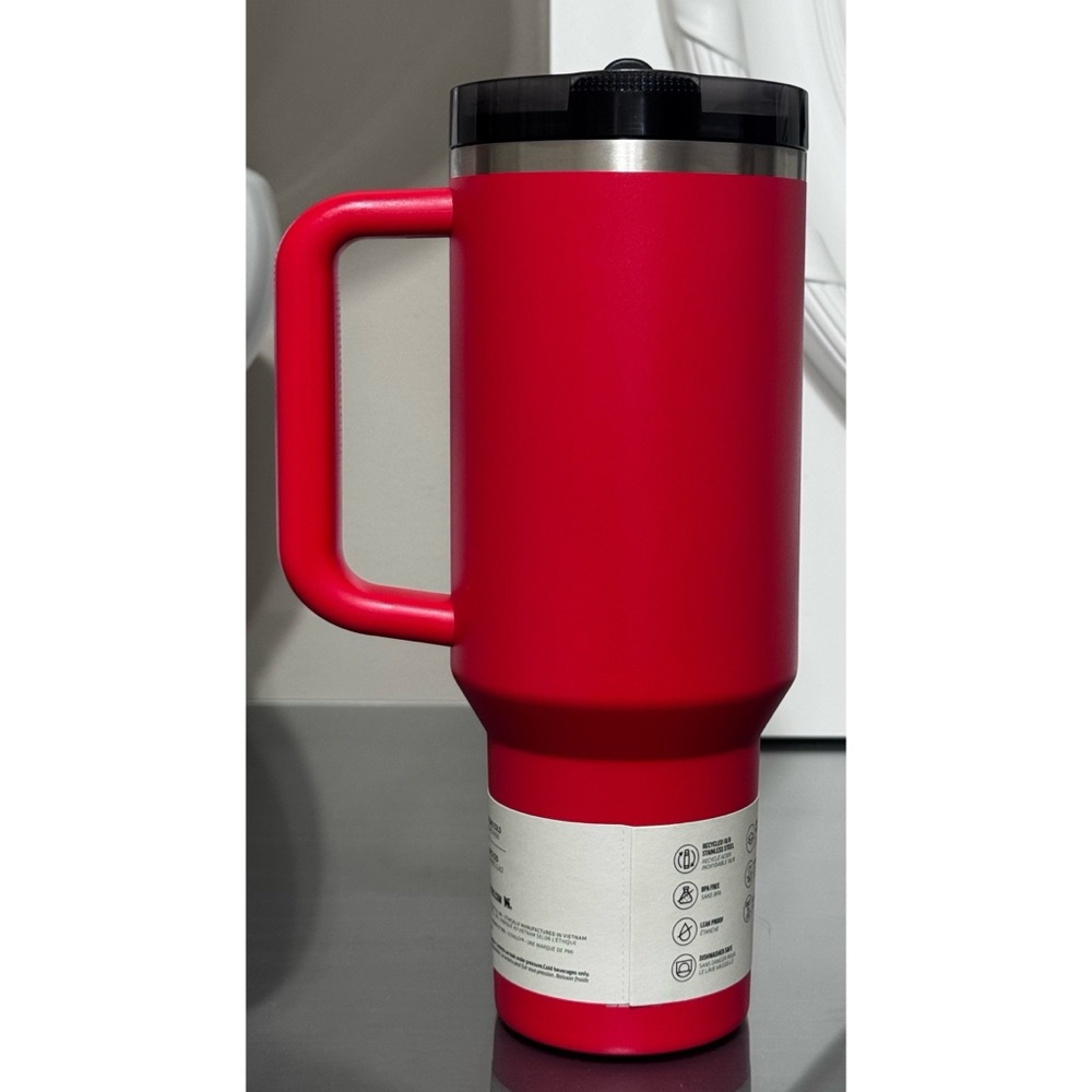STANLEY QUENCHER PROTOUR FLIP STRAW TUMBLER, 40OZ- CHILI RED BLACK - Picture 4 of 6